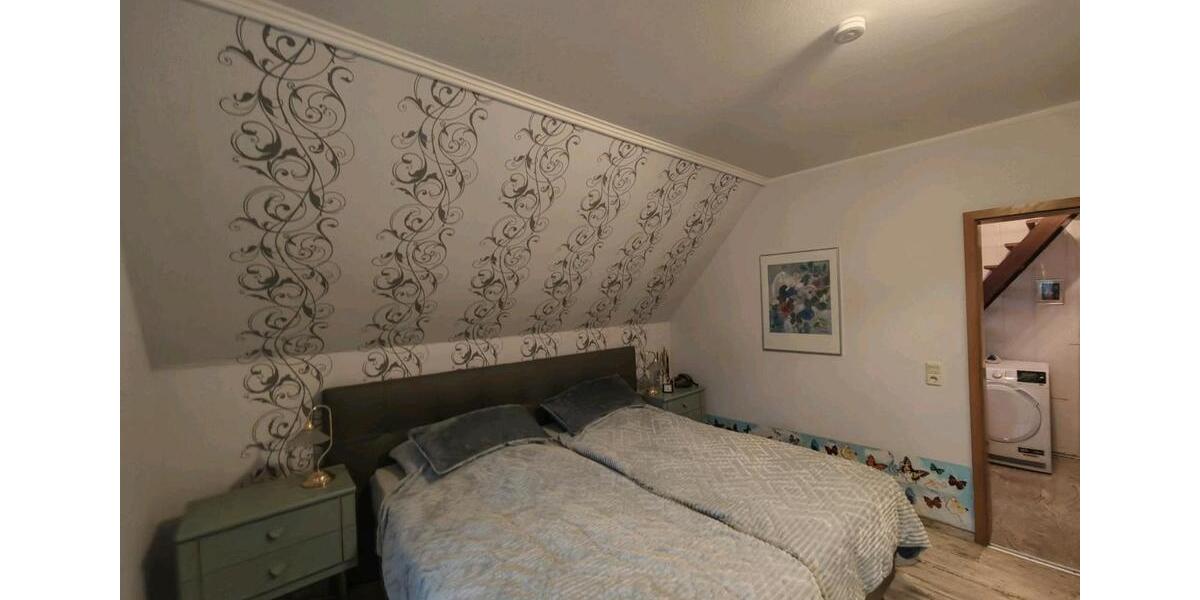 Mehrfamilienhaus, Wohnhaus Warstein - 10 Zimmer, 259 m&sup2;, 180.000&euro; | Angebot:27120014