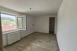 Etagenwohnung Teisnach - 5 Zimmer, 150 m&sup2;, 700&euro; | Angebot:26908829