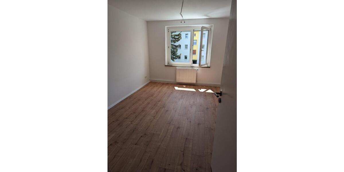 Etagenwohnung Seehausen (Altmark) - 3 Zimmer, 58 m&sup2;, 330&euro; | Angebot:26663792