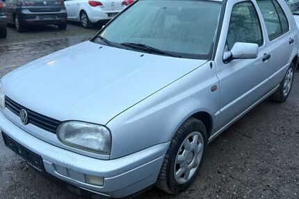 VW Golf 84.127 km 1.990 &euro; Kaiserslautern 67663