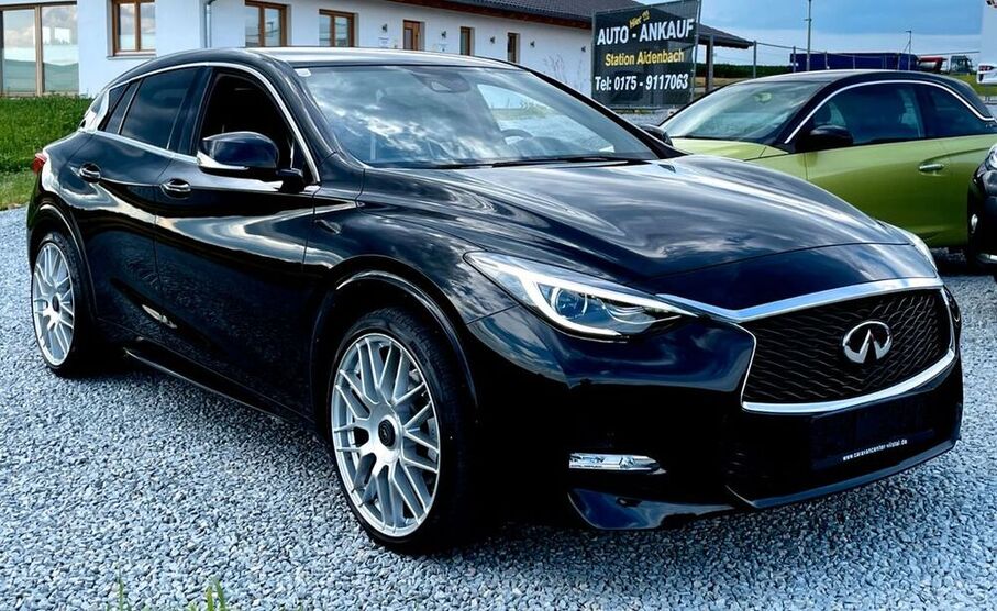 Q30