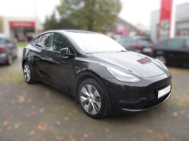 Tesla Model Y 31.883 km 37.990 € Oyten 28876
