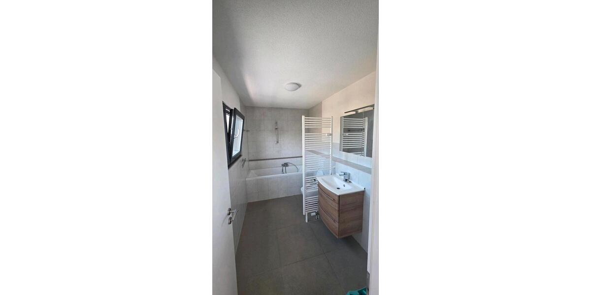 Einfamilienhaus Heubach - 2.5 Zimmer, 90 m&sup2;, 1.000&euro; | Angebot:25899249