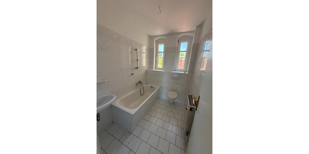 Erdgeschoßwohnung Teutschenthal - 2 Zimmer, 50 m&sup2;, 310&euro; | Angebot:26394652