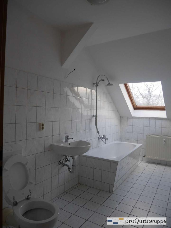 helle 2-Zimmerwohnung im schönen Altbau zimmer