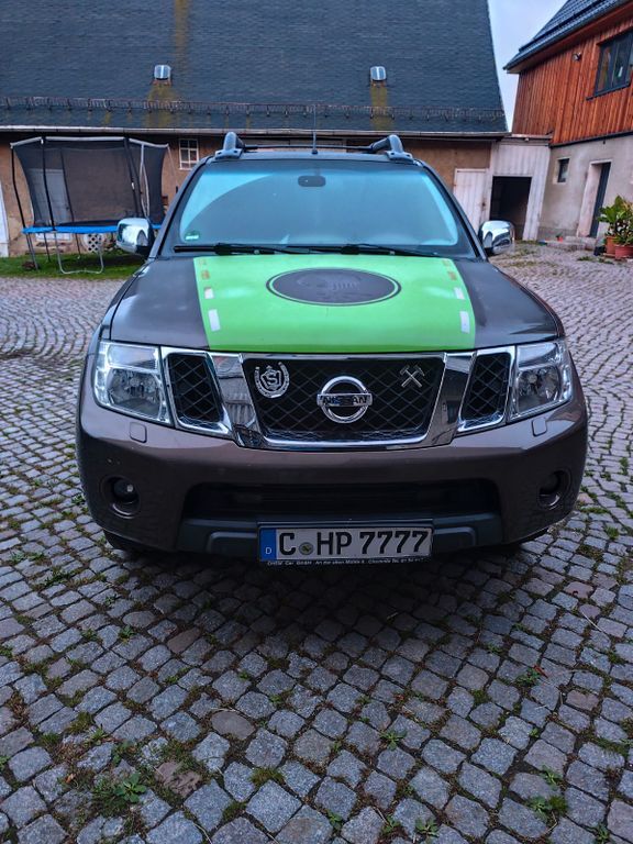 Nissan Navara 132.000 km 25.000 € Mittelbach bei Chemnitz 09224