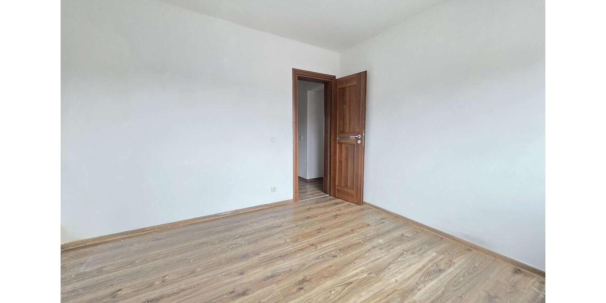 Dachgeschoßwohnung Gelsenkirchen Resse - 5 Zimmer, 110 m&sup2;, 750&euro; | Angebot:24877988
