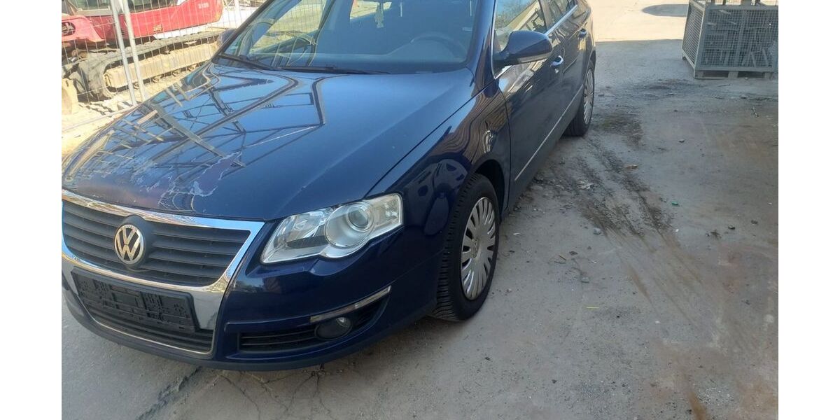 VW Passat 246.700 km 900 &euro; Berlin 13585