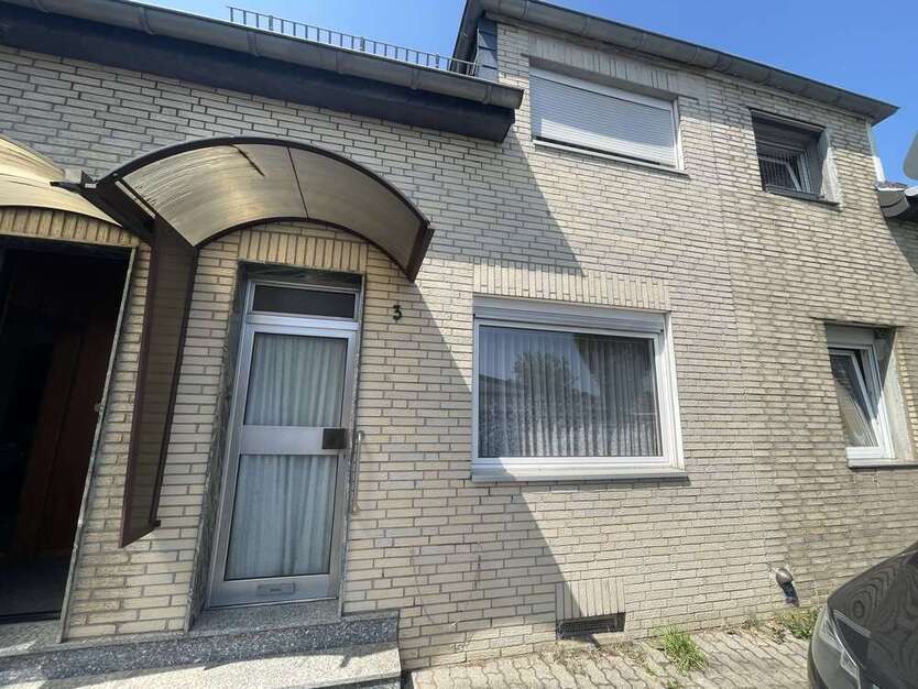 Haus zum Kaufen in Meerbusch 165.000 € 98 m²