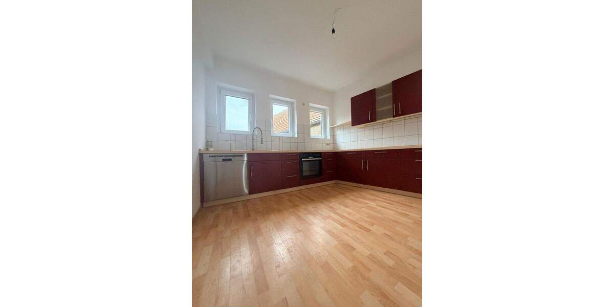 Etagenwohnung Sickte Obersickte - 5 Zimmer, 110 m&sup2;, 1.090&euro; | Angebot:25361336