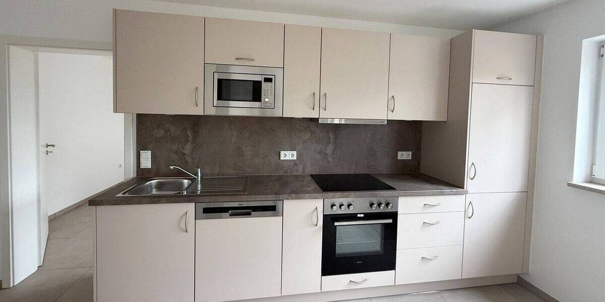 Etagenwohnung Schwandorf - 3 Zimmer, 64 m&sup2;, 736&euro; | Angebot:26840379