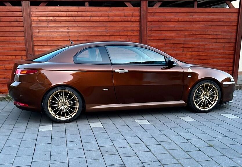 GT