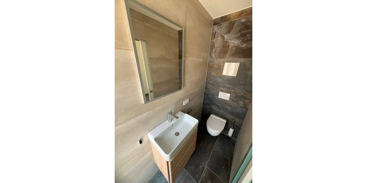 Etagenwohnung Erfurt Hochheim - 4 Zimmer, 130 m&sup2;, 2.190&euro; | Angebot:26851170