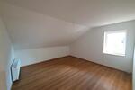 Dachgeschoßwohnung Maxhütte-Haidhof Haidhof - 4 Zimmer, 100 m&sup2;, 1.000&euro; | Angebot:26395838