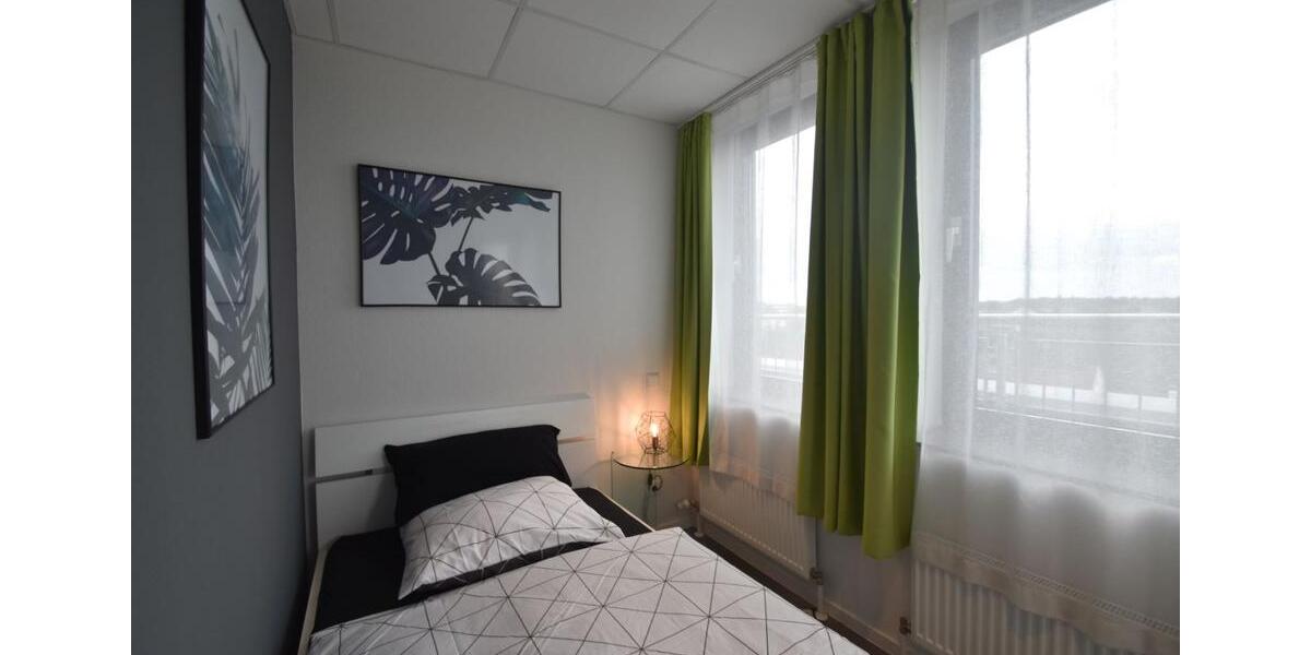 Einfamilienhaus Frankfurt am Main Niederrad - 1 Zimmer, 30 m&sup2;, 1.445&euro; | Angebot:17040101
