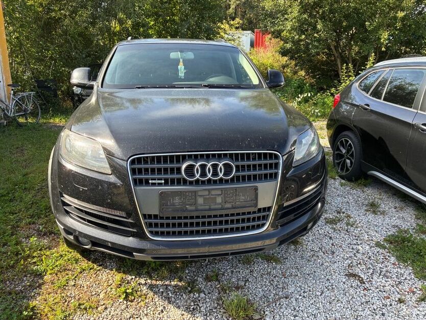 Q7