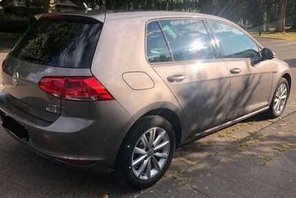 VW Golf 77.247 km 13.500 &euro; Sankt Augustin 53757