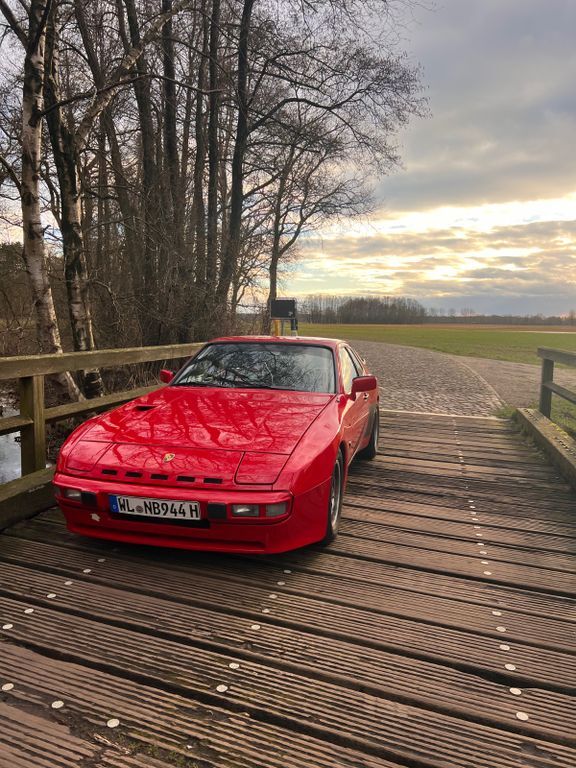 Porsche 944 107.000 km 25.499 € Kakenstorf 21255