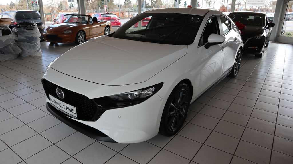 Mazda 3 48.000 km 18.910 &euro; Wiesbaden 65199