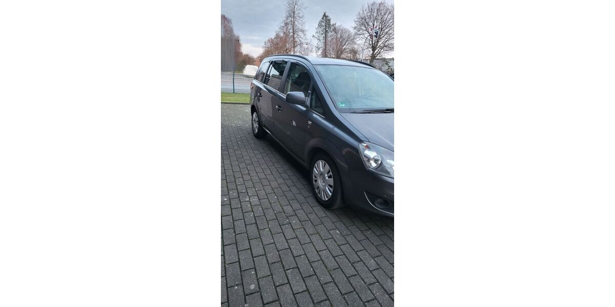 Opel Zafira 145.000 km 6.900 &euro; Halle Westfalen 33790