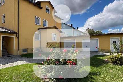 Haus Schwandorf - 11 Zimmer, 195 m&sup2;, 335.000&euro; | Angebot:27459097