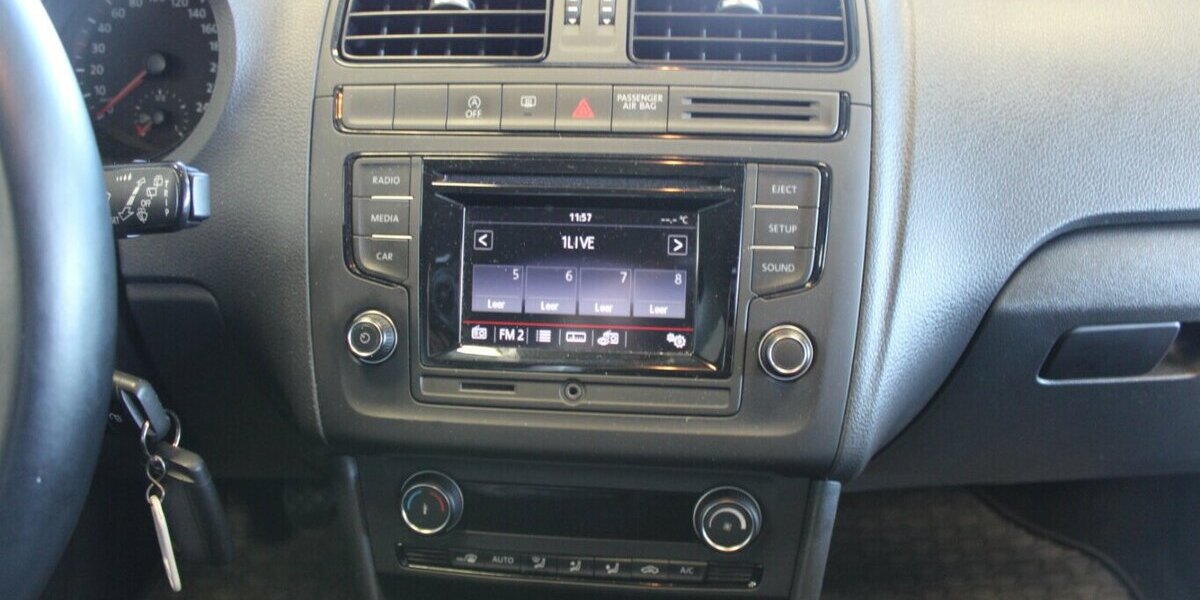 VW Polo 1.0 BMT - 5-Türig - 49.729 km 8.980 &euro; Euskirchen 53881