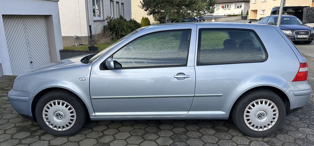 VW Golf 234.913 km 2.995 &euro; Blomberg 32825