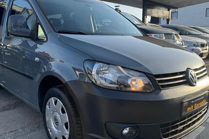 VW Caddy Maxi 104.000 km 11.990 &euro; München 81825