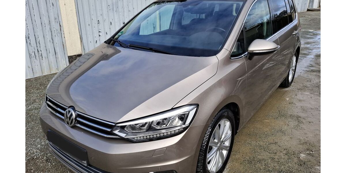 VW Touran 147.000 km 15.500 &euro; Greiz 07973