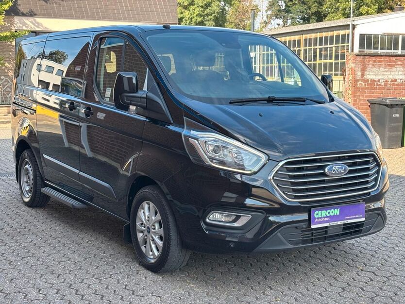Ford Tourneo Custom 85.367 km 25.500 € Düren 52349