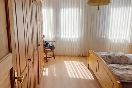 ObjNr:18238 - Sehr gut vermeitetes Wohnhaus mit Gewerbeanteil 6 zimmer