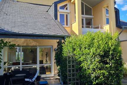 Haus zum Kaufen in Andernach 785.000 € 326 m² 8 zimmer