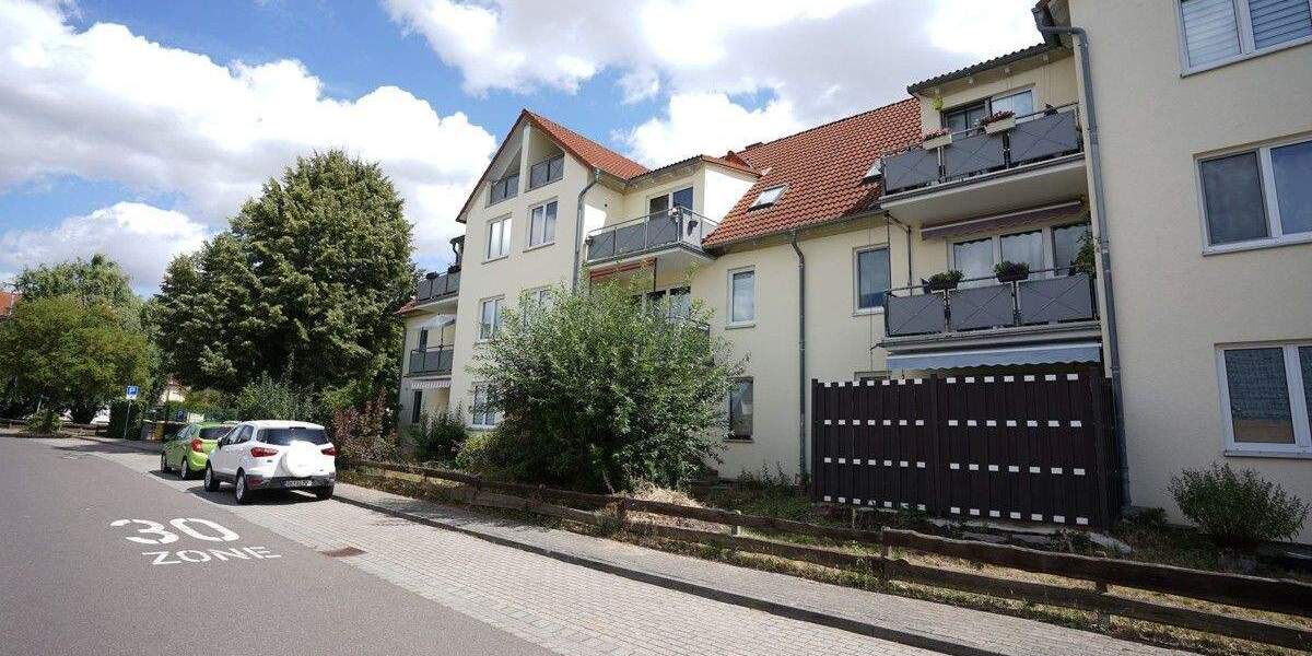 Etagenwohnung Barleben / Ebendorf Barleben - 3 Zimmer, 81 m&sup2;, 109.000&euro; | Angebot:25699103