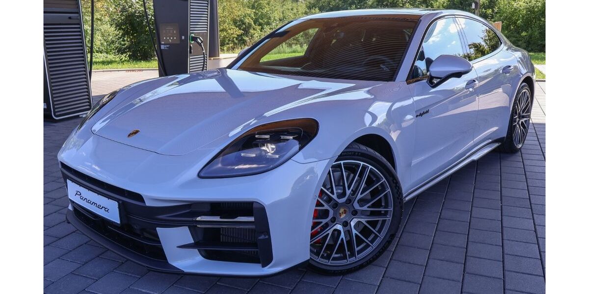 Porsche Panamera 9.500 km 149.880 &euro; Ingolstadt 85053