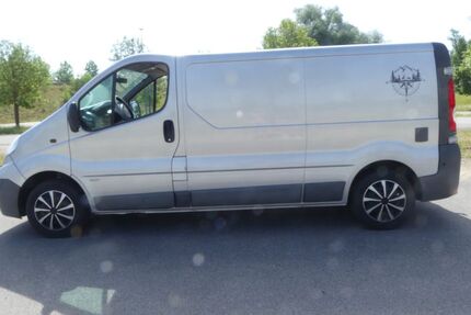 Opel Vivaro 229.000 km 8.000 &euro; Wörth a.d.Donau 93086
