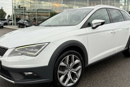 Seat Leon 2.0 TDI X-PERIENCE/4-DRIVE/LED/DSG/DAB/NAVI 116.781 km 14.900 € Villingen-Schwenningen 78054