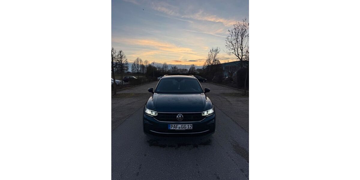 VW Tiguan 77.000 km 27.000 &euro; Manching 85077