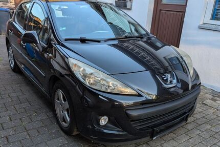 Peugeot 207 152.415 km 1.500 &euro; Brühl 50321