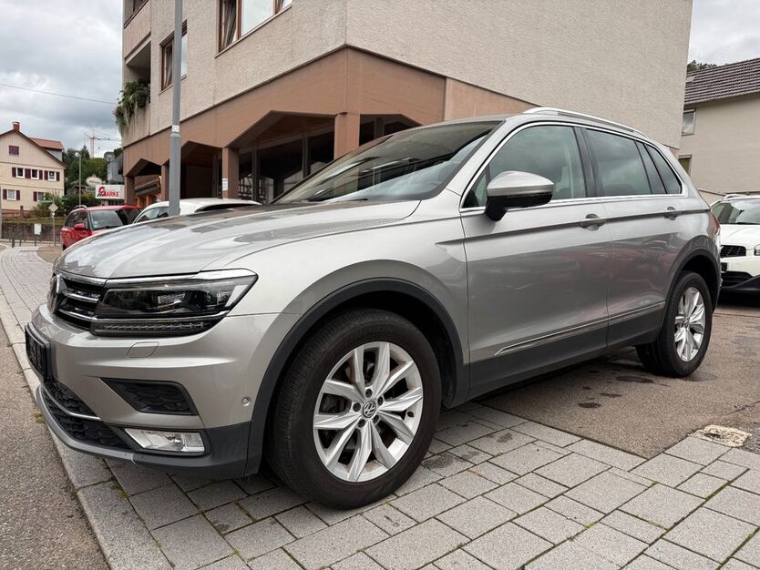 VW Tiguan 105.109 km 21.799 € Bad Wildbad 75323