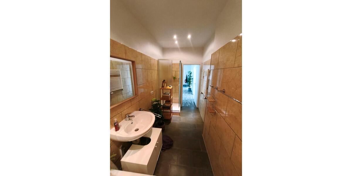 Etagenwohnung Königslutter am Elm - 5 Zimmer, 124 m&sup2;, 980&euro; | Angebot:25255396