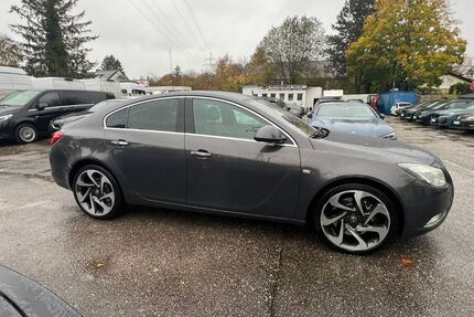 Opel Insignia 178.000 km 7.900 &euro; München 81243
