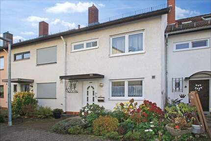 Sehr gepflegtes Reihenhaus mit Sonnengarten in beliebter Lage von Mannheim-Rheinau! Bezugsfrei! 4 zimmer