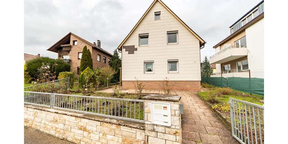 Haus zum Kaufen in Böblingen 464.000 € 156.54 m² 8 zimmer