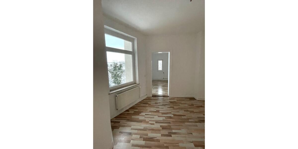 2-geschossige Wohnung mit Balkon im Östlichen Ringgebiet 5 zimmer