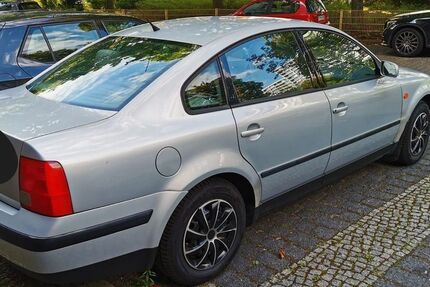 VW Passat 271.550 km 1.000 € Berlin 10969