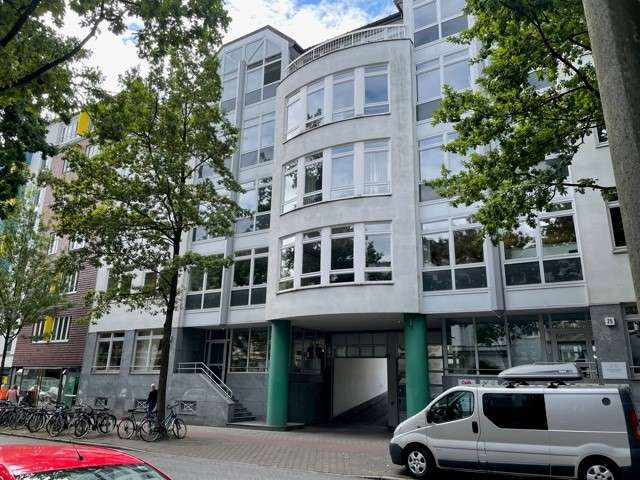 Büro in Hamburg 4.950 € 444 m²