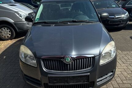 Skoda Fabia 111.714 km 2.799 &euro; Homburg 66424