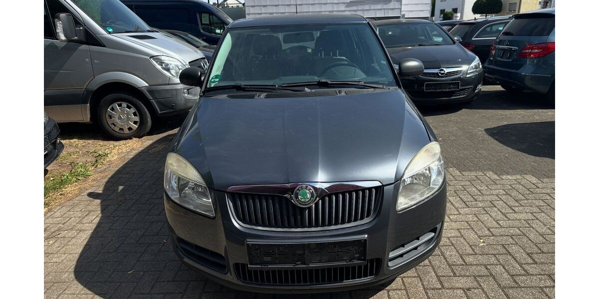 Skoda Fabia 111.714 km 2.799 &euro; Homburg 66424