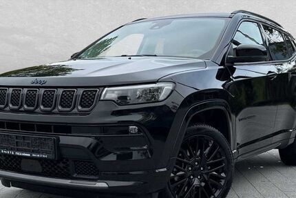 Jeep Compass 43.500 km 33.290 &euro; Regensburg 93059