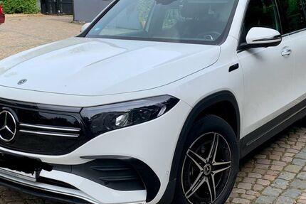 Mercedes-Benz EQB 13.450 km 35.200 € Bad Segeberg 23795